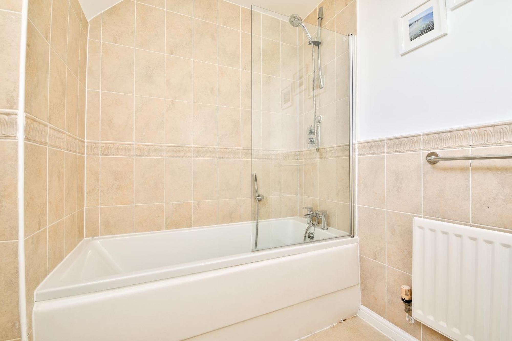 Stayright 2 Bed Beach House With Private Parking- Next To Barry Beach And Jackson Bay 外观 照片