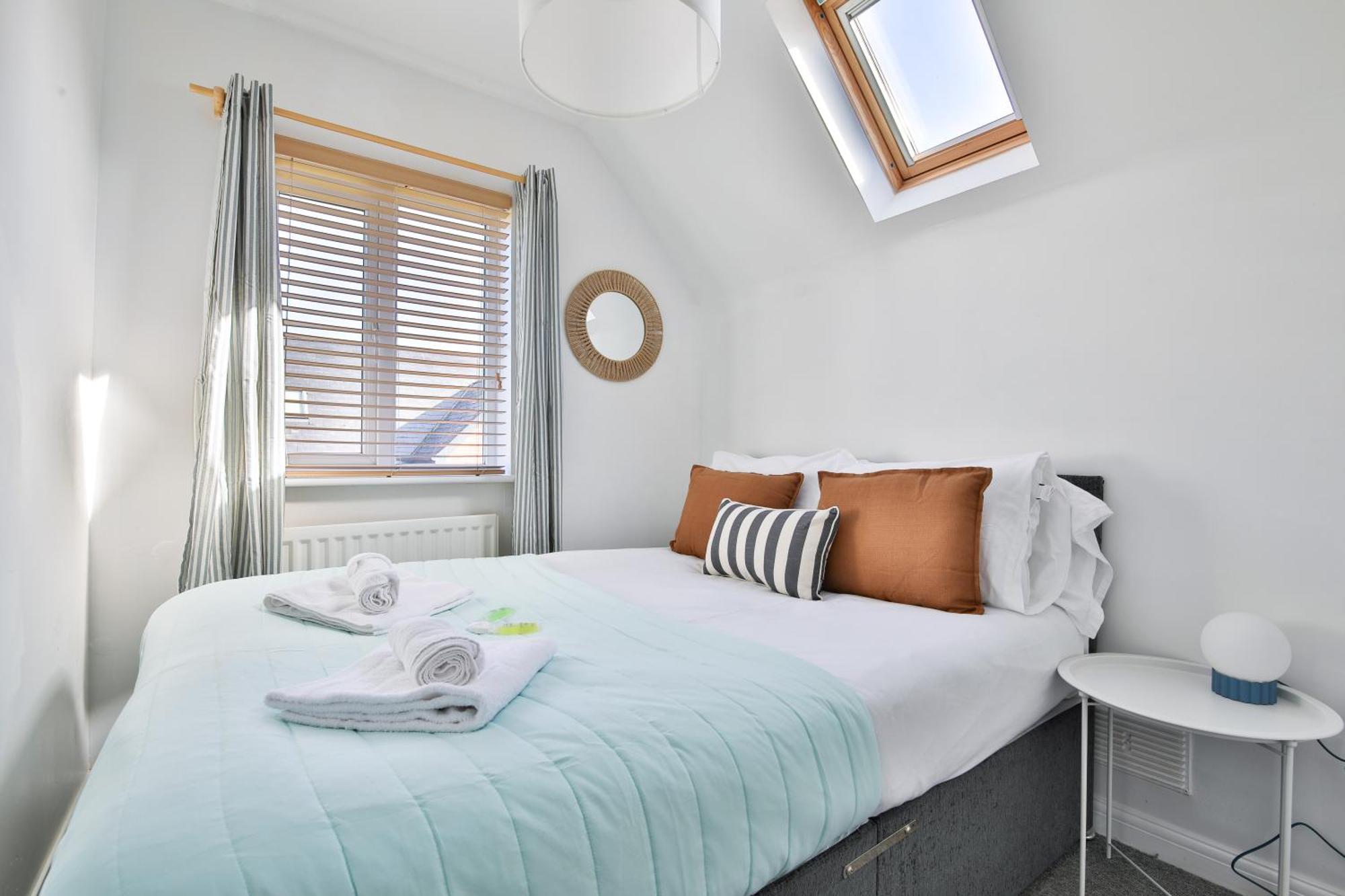 Stayright 2 Bed Beach House With Private Parking- Next To Barry Beach And Jackson Bay 外观 照片