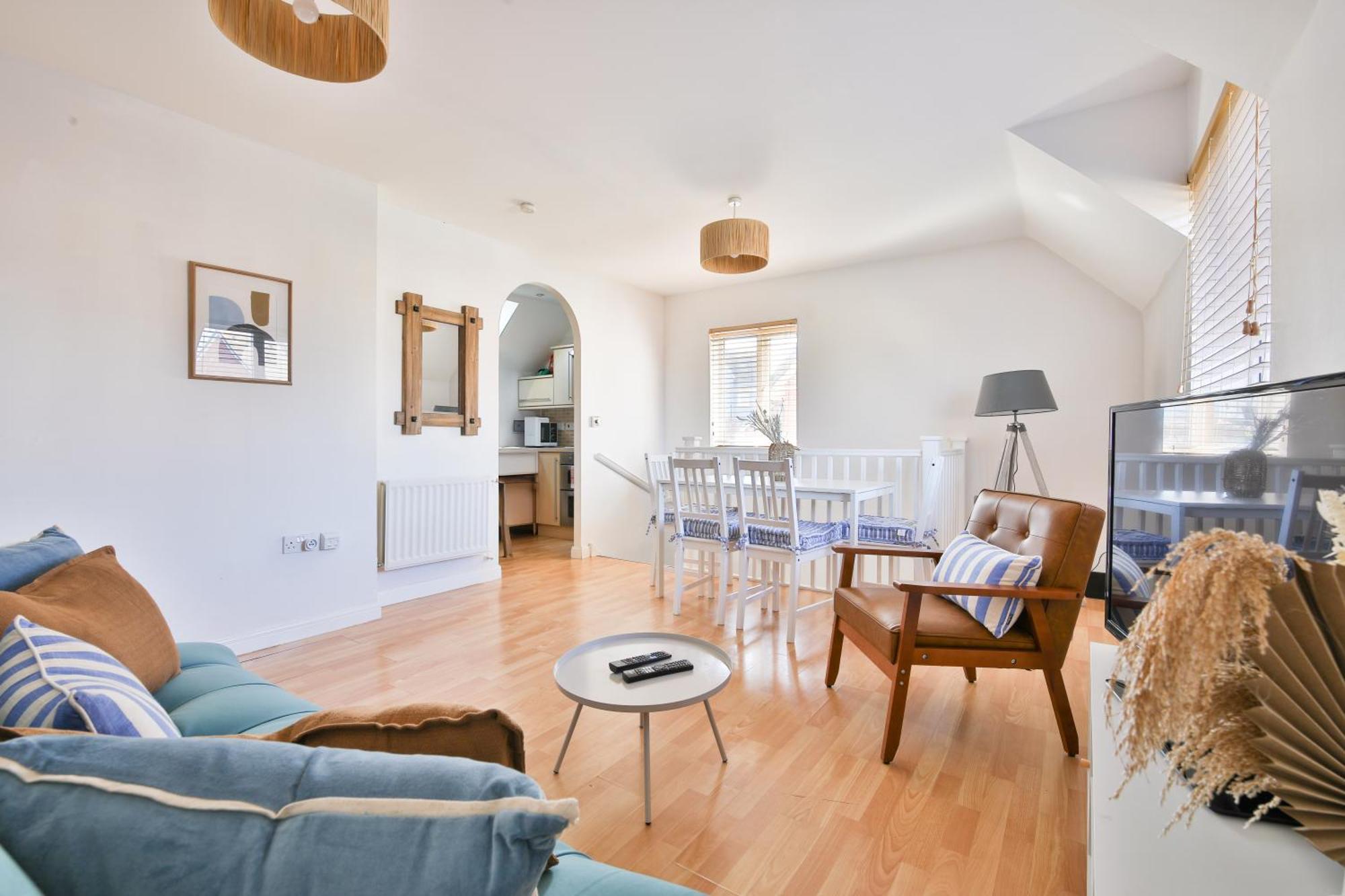 Stayright 2 Bed Beach House With Private Parking- Next To Barry Beach And Jackson Bay 外观 照片